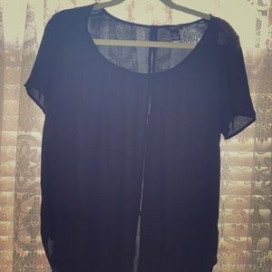 💛Rue21 Sheer Back Top with Button Detailing